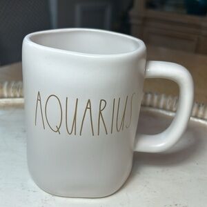 Rae Dunn AQUARIUS Zodiac Astrological Mug